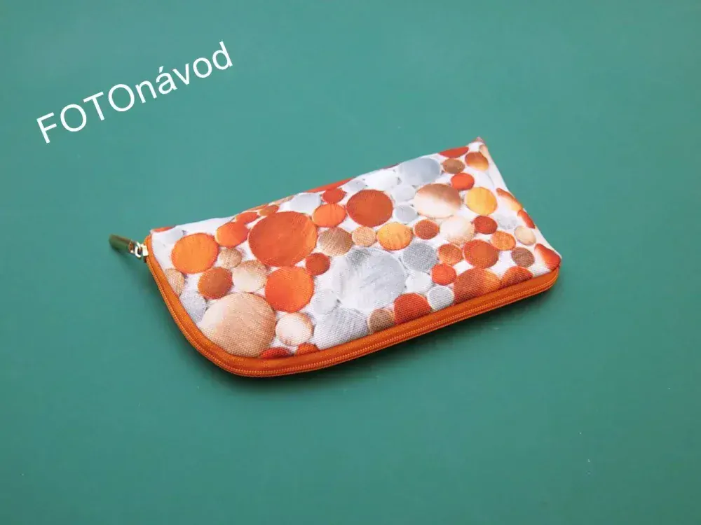 Pouzdro na mobil