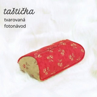 Tvarovaná taštička